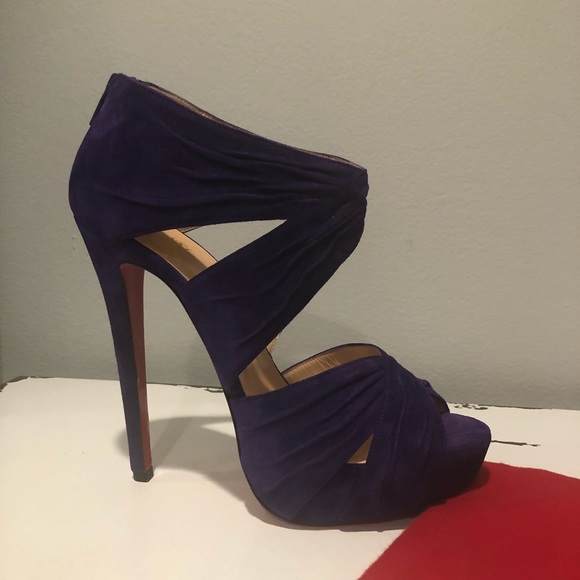 NEVER WORN CHRISTIAN LOUBOUTINS - SIZE 39 - Picture 2 of 5